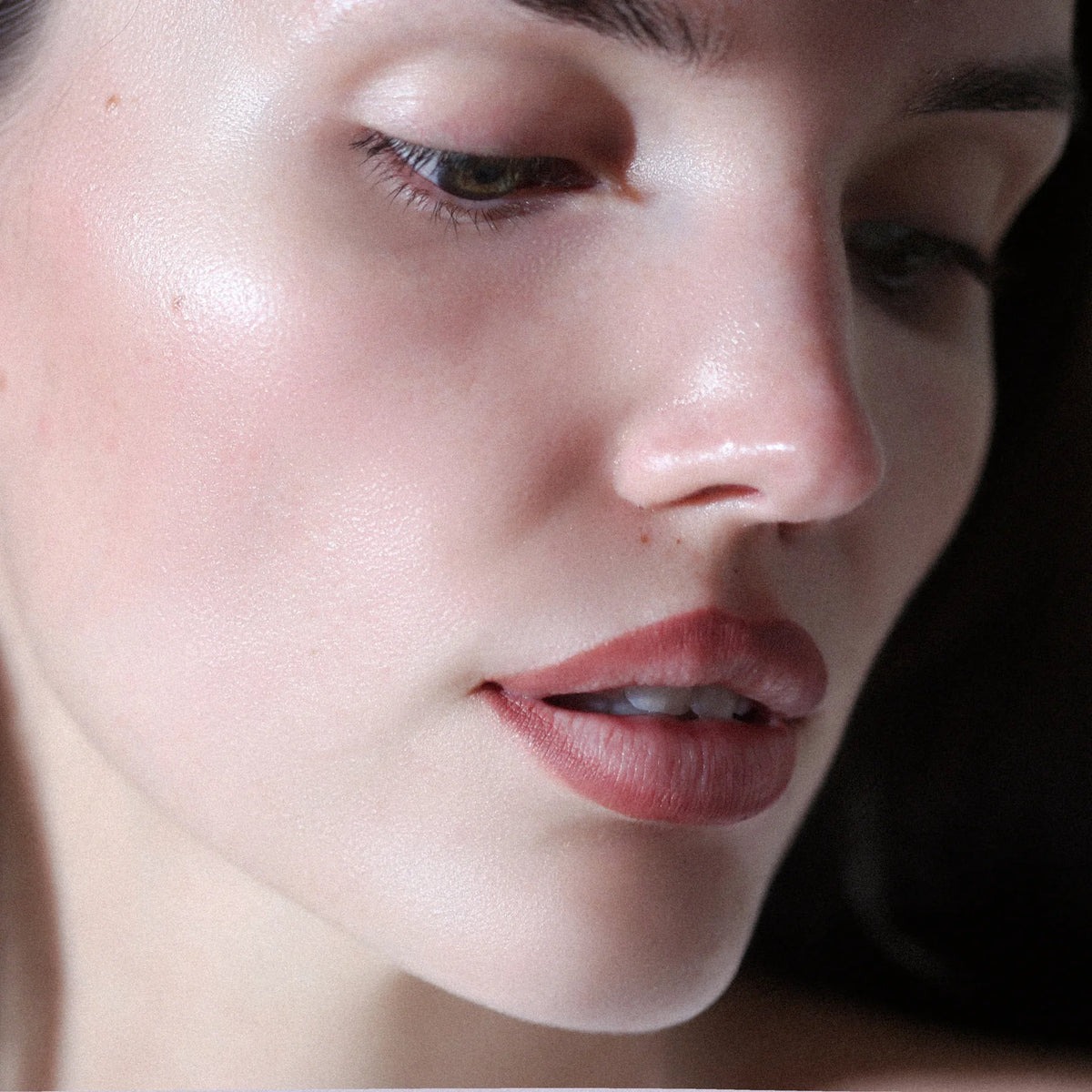 ÂN-DEFINE Ceramide Liner Bruised Rhubarb